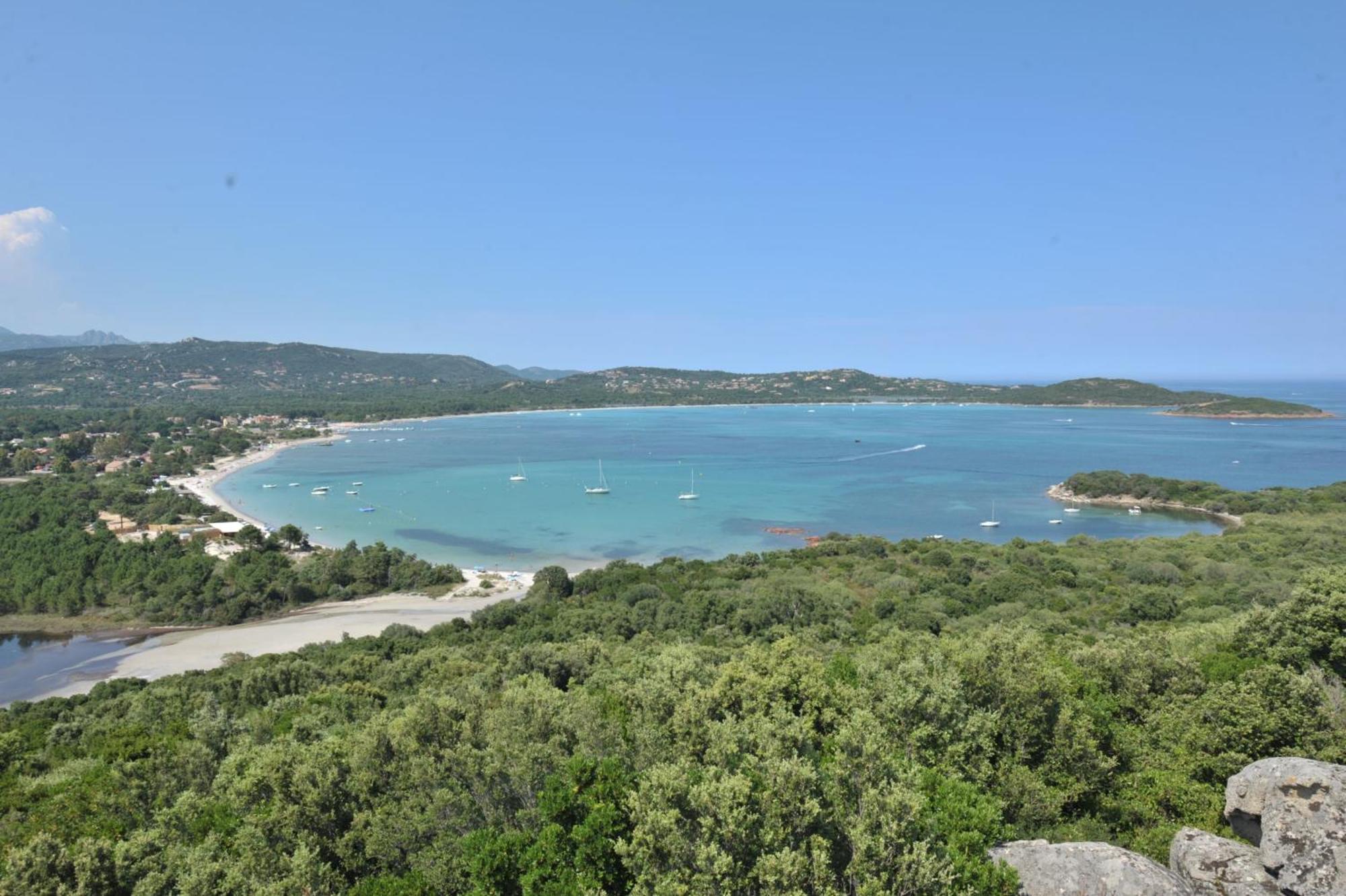 شقة Cala Di Sole Lecci بورتو فيكشْيو المظهر الخارجي الصورة